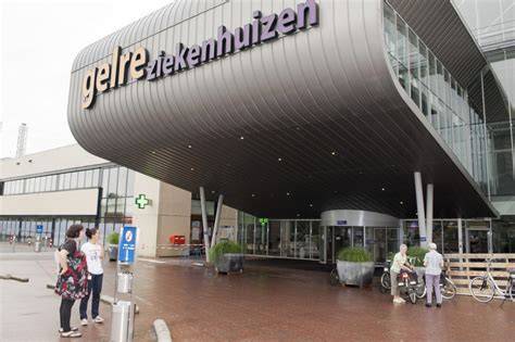 Situatiebeeld omleidingsroutes en bushalte bij Gelre ziekenhuis