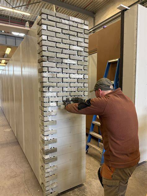 Bild: Verwerkingstechnieken voor steenstrips in prefab toepassingen