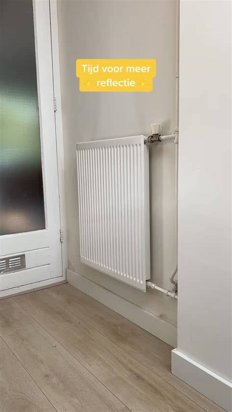 Infografiek: stappenplan installatie radiator met 4 aansluitingen