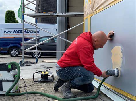 Illustratie van kerjaan Oppercon coating in de gevel