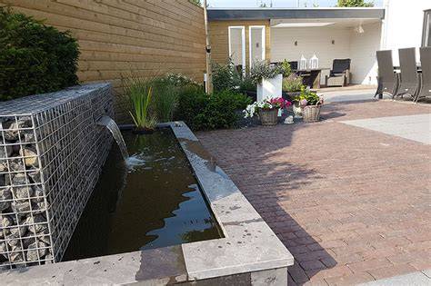 Showtuinbeelden: keramiek, GeoCeramica, natuursteen, kunstgras