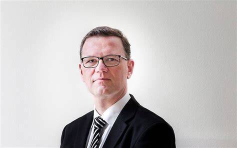 Portret van ds. A. J. Mensink