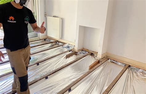 Schematische weergave van TONZON-systeem onder een houten vloer met bodemfolie