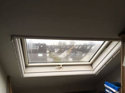 Interieurafwerking Dakraam met voorgesneden platen