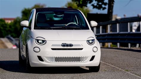 Infografiek: Fiat 500 Cabrio motorvarianten en batterijpakketten
