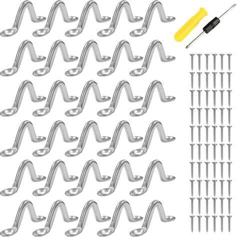 Diagram van montageafstand en bevestigingspunten voor regenpijpbeugels