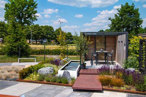 Inzichtelijke voorbeelden van bestratingspatronen in de showtuin
