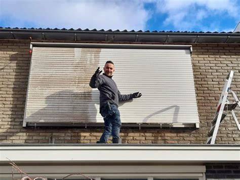 Diagram: verschil tussen binnen- en buitenkant reiniging voor ingebouwde rolluiken