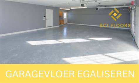 Foto van een opgeruimde, egale buitenbetonnen garagevloer