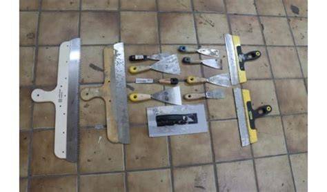 Gids voor gereedschap: lijmkammen, nivelleersclips en trilmachines