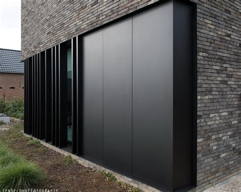 Foto: Aluminium/staal gevelbekleding in moderne architectuur