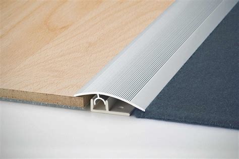 voorbeeld klik-PVC vloer en overgangsprofiel