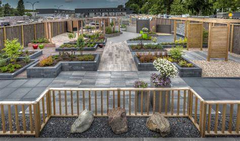 Showtuin Delft met sierbestrating en tuintegels