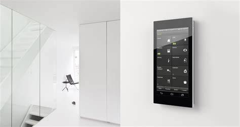 Gira G1 touchscreenbediening en Gira HomeServer