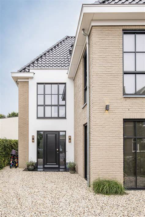 Infographic: Vergelijking keimwerk, stucwerk en witte steen met onderling onderhoud