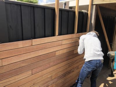 Infographic: Opbouw en montage Ipé schutting