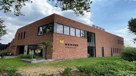 Informatieve kaart van Nijverdal en locatie Memory Vrijheidsmuseum bij Grotestraat 13.