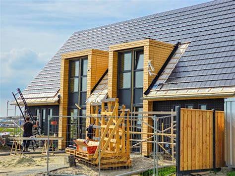 Infographic: Voor- en nadelen van prefab aanbouw met verdieping