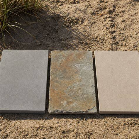 Impressie van verschillende tuintegels: keramisch, beton, natuursteen, gebakken klinkers