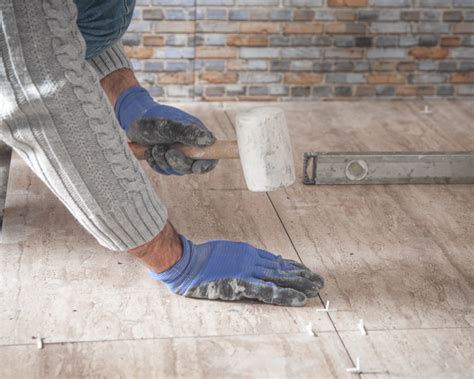 Schematische weergave van een stabiele, vlakke ondergrond voor tegelwerk.