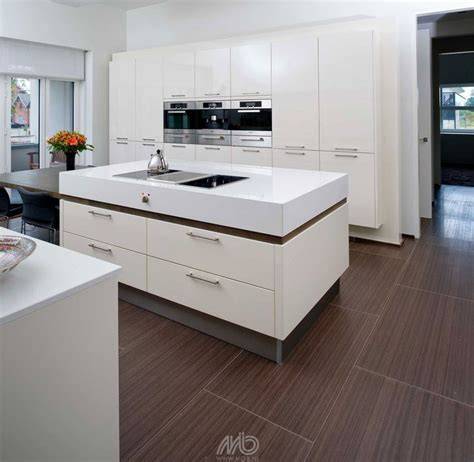 Acclimatisatie- en verwerkingslogica voor Woodstone Wengue