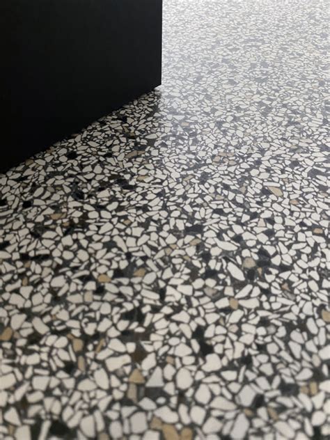 Afbeelding: Voorbeeld van een klassieke terrazzo tegel met gespikkelde patroon