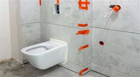 Infographic over hangend toilet installatie en ophangsysteem