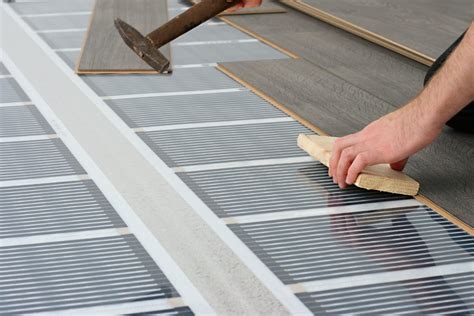 Infographic: vergelijking infrarood vloerverwarming folie vs. wandpanelen