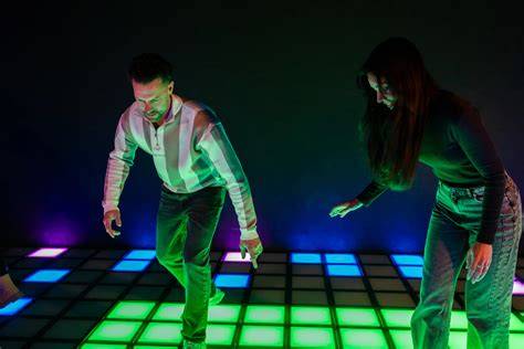 Infographic: Werking van de Pixel Floor met druksensoren en LED-verlichting