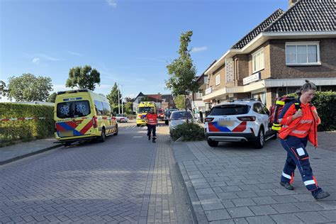 Situatiebeeld: hulpdiensten op straat in Bunschoten tijdens het incident