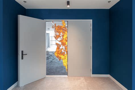 Infographic_brandwerende_deur_met_glas