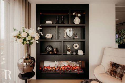 Fond van maximale open haarddecoratie met evenwichtige objecten