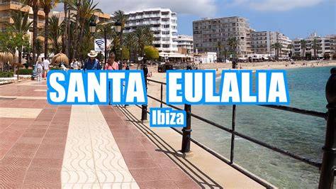 Infographic: ligging Santa Eulalia, strand en promenade nabij Orquidea