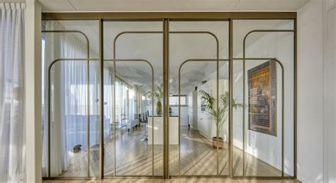 Kleur- en glasopties: helder, mat, rookglas