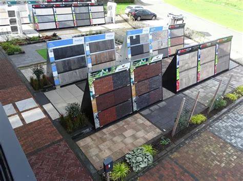 Showtuin en showroominrichting bij Jager & de With in Leek: materialen vergelijken