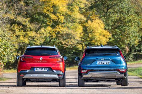 Kona naast concurrenten zoals Kia Niro en Renault Captur