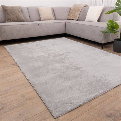 Thumbnail: slaapkamer met tapijt en vloerkleed