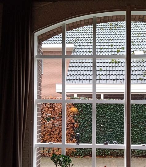 Isolatieband en afdichting rondom een voorzetraam