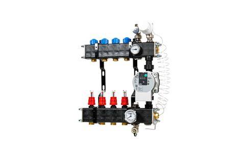 Infographic: werking vloerverwarmingsverdeler met pomp, flowmeters, en thermostaatkranen
