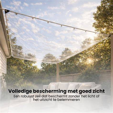 Transparant zeil over overkapping