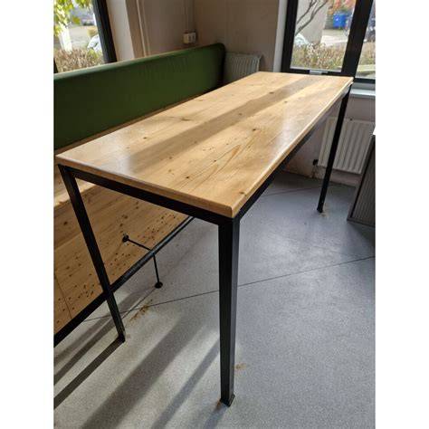 Infographic: Schakeling houten onderstel en granieten blad