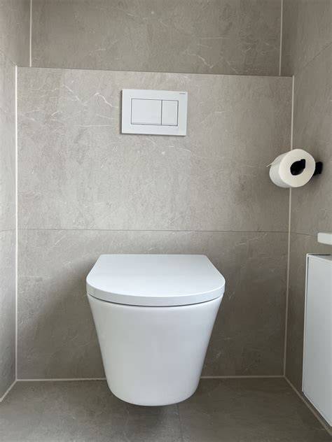 Prijsoverzichtstabel voor badkamerkeuzes (basis, comfort, luxe)