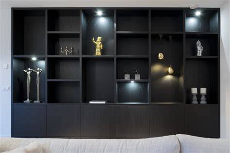 open kast met ingebouwde LED-verlichting