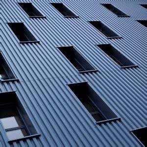 Infographic: Overzicht metalen gevelbekleding materialen en eigenschappen