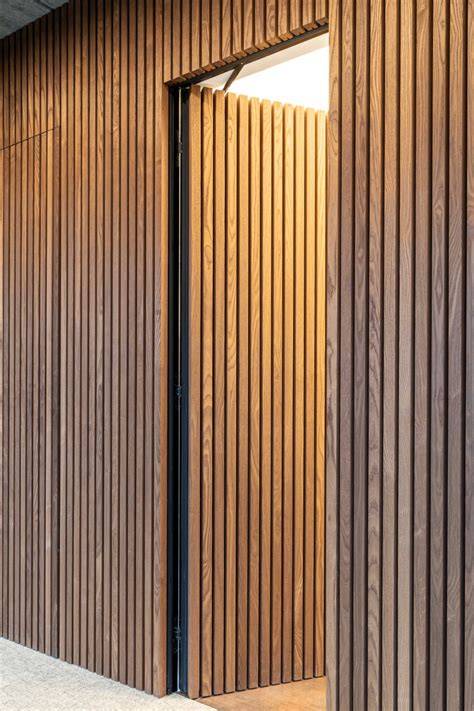 Voorbeelden van houtafwerking met Teak-beits