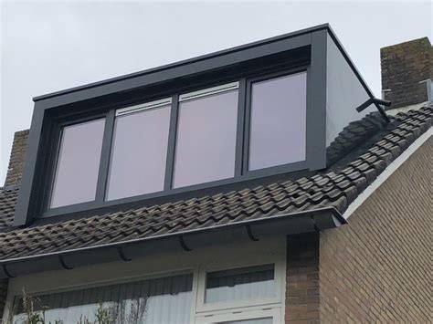 renovatie dakkapel voor en na kunststof kozijnen