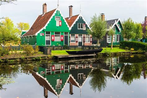 Afbeelding van de Zaanse Schans en de museumwinkel