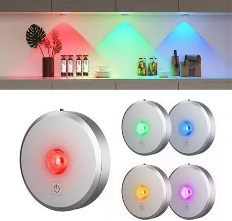 Infografiek: Verschillende typen teen-kick verlichting (LED-strip, puck, bar)
