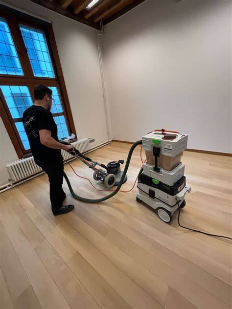 professionele schuurmachines en parket voor en na