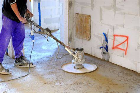 Make the betonplaat schoon zodat deze stabiel, droog en stofvrij is